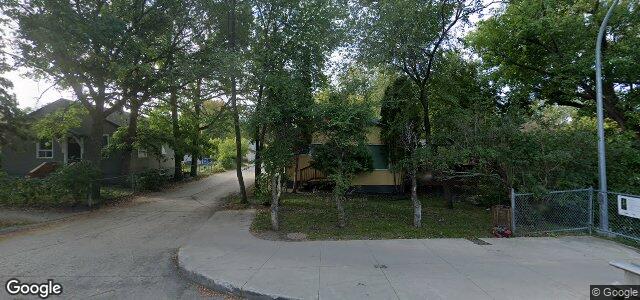 493 Deniset Street（加拿大曼尼托巴省溫尼伯市）房屋照片