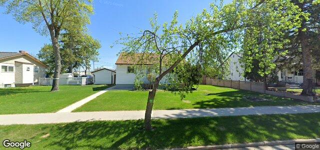 1016 Riverwood Avenue（加拿大曼尼托巴省溫尼伯市）房屋照片