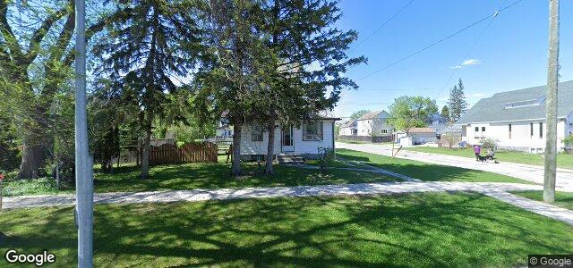 Photo of 1101 Rosemount Avenue in Winnipeg, Manitoba