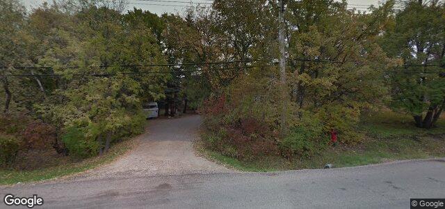 549 Charleswood Road（加拿大曼尼托巴省溫尼伯市）房屋照片