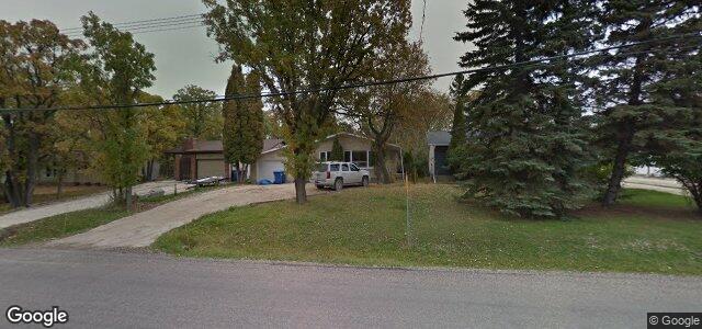 575 Charleswood Road（加拿大曼尼托巴省溫尼伯市）房屋照片