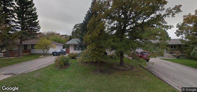 590 Charleswood Road（加拿大曼尼托巴省溫尼伯市）房屋照片