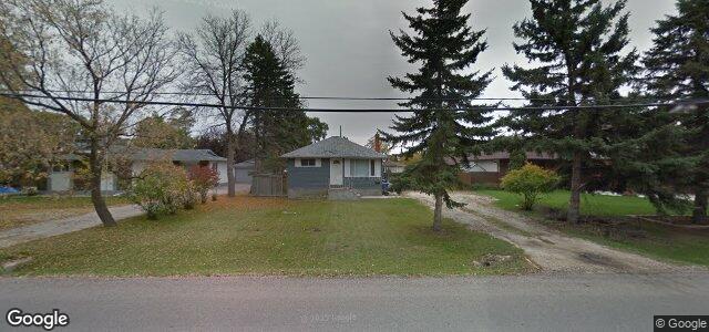 659 Charleswood Road（加拿大曼尼托巴省溫尼伯市）房屋照片
