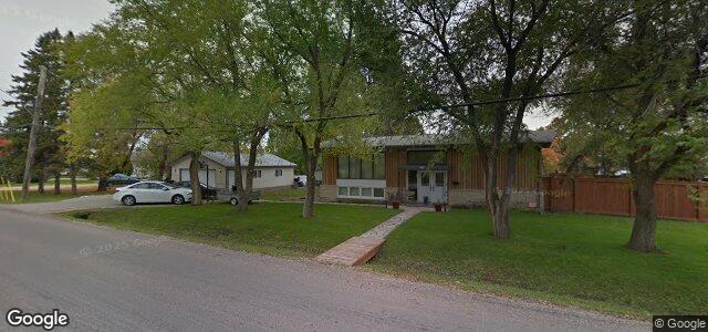 683 Charleswood Road（加拿大曼尼托巴省溫尼伯市）房屋照片