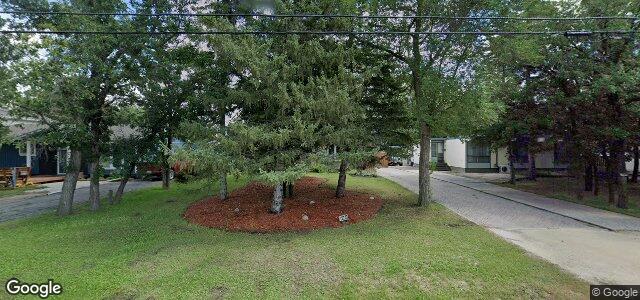 875 Charleswood Road（加拿大曼尼托巴省温尼伯市）房屋照片