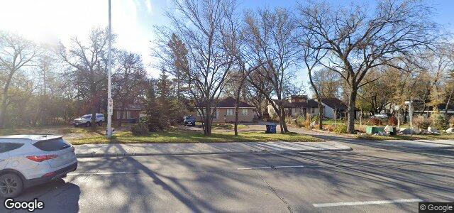 2090 Portage Avenue（加拿大曼尼托巴省溫尼伯市）房屋照片