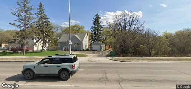 2220 Portage Avenue（加拿大曼尼托巴省溫尼伯市）房屋照片