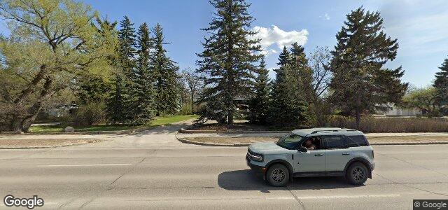 2246 Portage Avenue（加拿大曼尼托巴省溫尼伯市）房屋照片