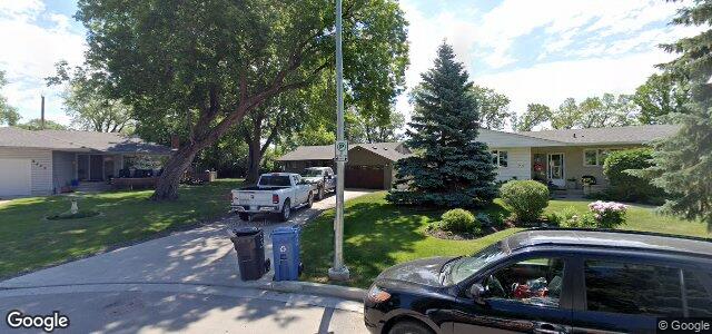 2428 Assiniboine Crescent（加拿大曼尼托巴省溫尼伯市）房屋照片