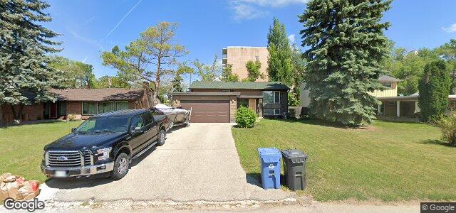 2449 Assiniboine Crescent（加拿大曼尼托巴省溫尼伯市）房屋照片