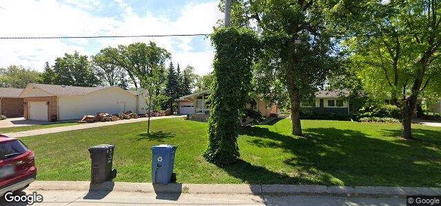 2474 Assiniboine Crescent（加拿大曼尼托巴省溫尼伯市）房屋照片