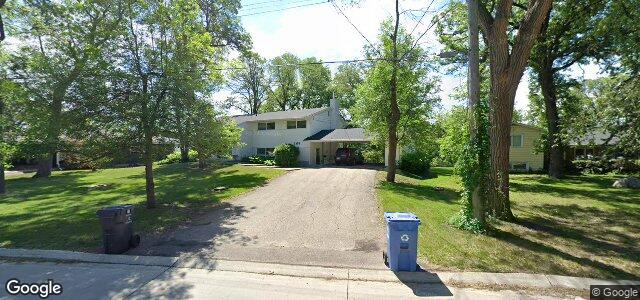 2488 Assiniboine Crescent（加拿大曼尼托巴省溫尼伯市）房屋照片