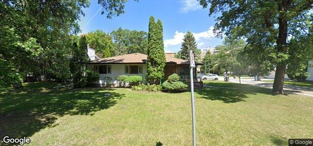 2495 Assiniboine Crescent（加拿大曼尼托巴省溫尼伯市）房屋照片