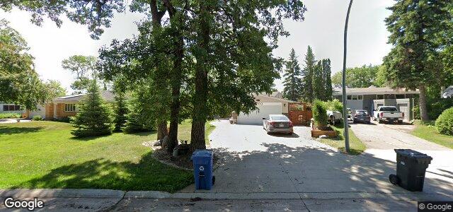 2500 Assiniboine Crescent（加拿大曼尼托巴省溫尼伯市）房屋照片