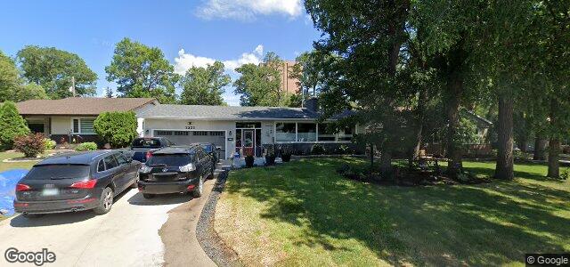 2523 Assiniboine Crescent（加拿大曼尼托巴省溫尼伯市）房屋照片