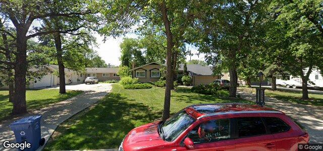 2550 Assiniboine Crescent（加拿大曼尼托巴省溫尼伯市）房屋照片