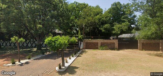 Photo of 10 Athlone Drive in Winnipeg, Manitoba