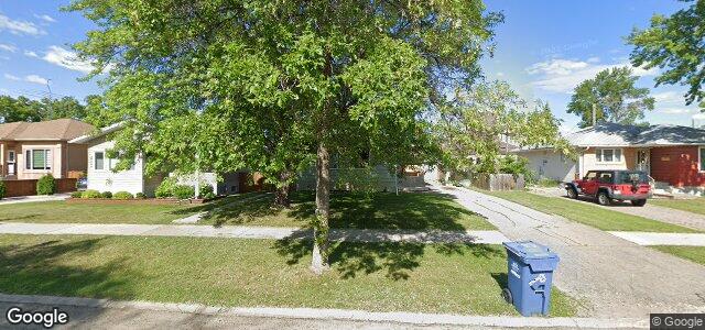 Larawan ng 212 Wallasey Street sa Winnipeg, Manitoba