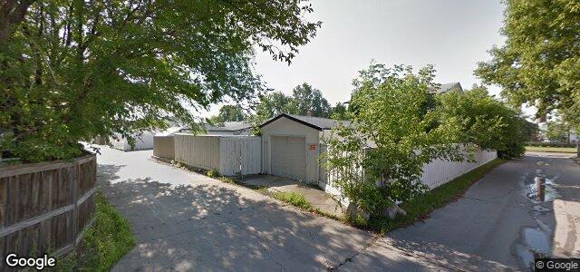 423 Booth Drive（加拿大曼尼托巴省溫尼伯市）房屋照片