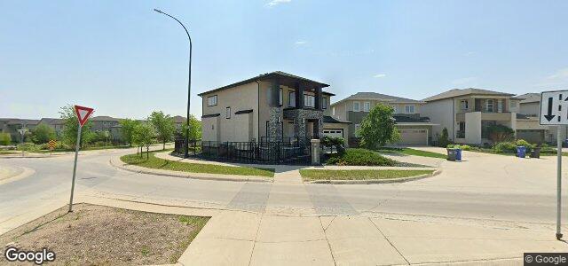Photo of 108 North Town Road in Winnipeg, Manitoba