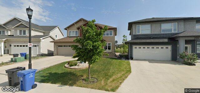 303 Bellflower Road（加拿大曼尼托巴省溫尼伯市）房屋照片