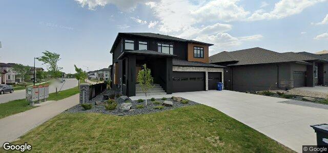 Photo of 7 Windflower Road in Winnipeg, Manitoba