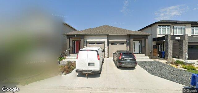 Photo of 817 Bridge Lake Drive in Winnipeg, Manitoba