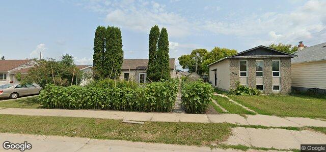 Photo of 1899 Elgin Avenue W in Winnipeg, Manitoba