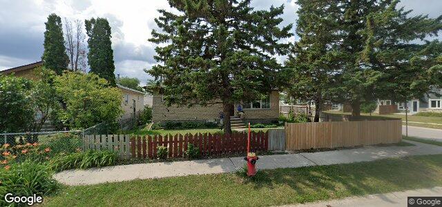 Photo of 1946 Elgin Avenue W in Winnipeg, Manitoba