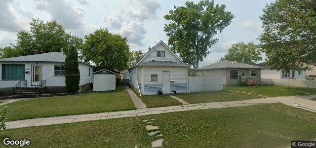 Photo of 1972 Bannatyne Avenue W in Winnipeg, Manitoba