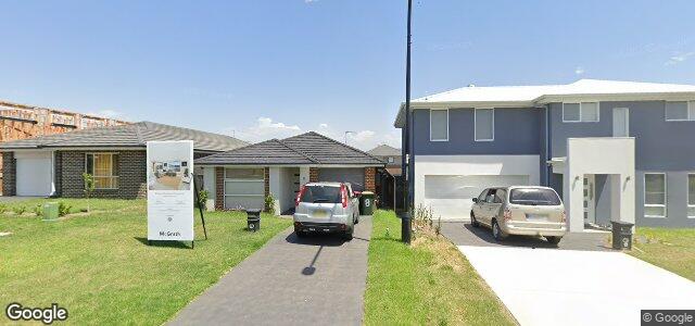 Photo of 8 Piccadilly Street in Winnipeg, Manitoba