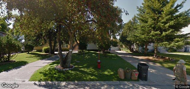 128 Riverbend Crescent（加拿大曼尼托巴省溫尼伯市）房屋照片