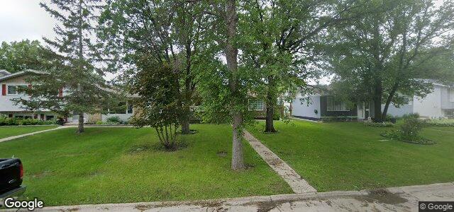 10 Russenholt Street（加拿大曼尼托巴省溫尼伯市）房屋照片