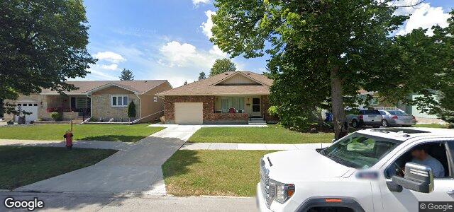 1012 Isbister Street（加拿大曼尼托巴省溫尼伯市）房屋照片