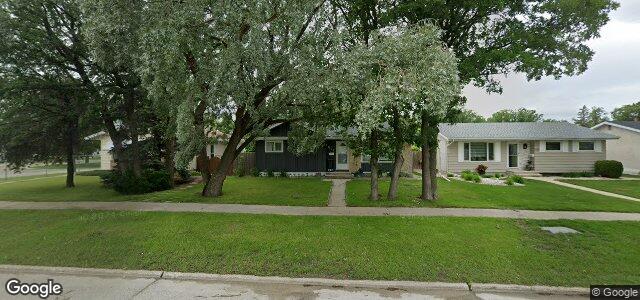 1106 Buchanan Boulevard（加拿大曼尼托巴省溫尼伯市）房屋照片