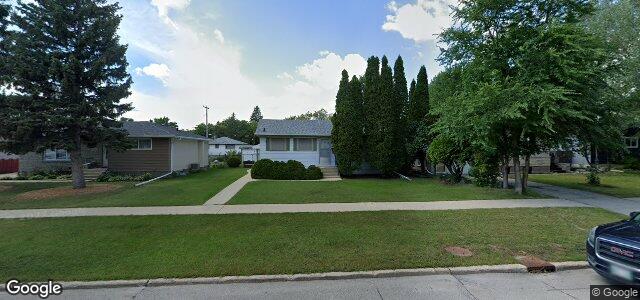 Larawan ng 740 Buchanan Boulevard sa Winnipeg, Manitoba