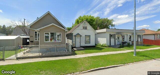 1018 Burrows Avenue（加拿大曼尼托巴省溫尼伯市）房屋照片