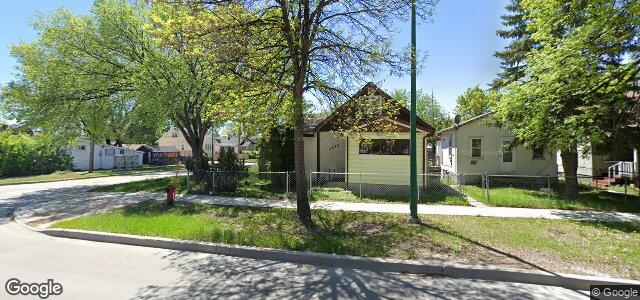 1026 Redwood Avenue（加拿大曼尼托巴省溫尼伯市）房屋照片