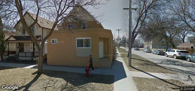 828 Manitoba Avenue（加拿大曼尼托巴省溫尼伯市）房屋照片