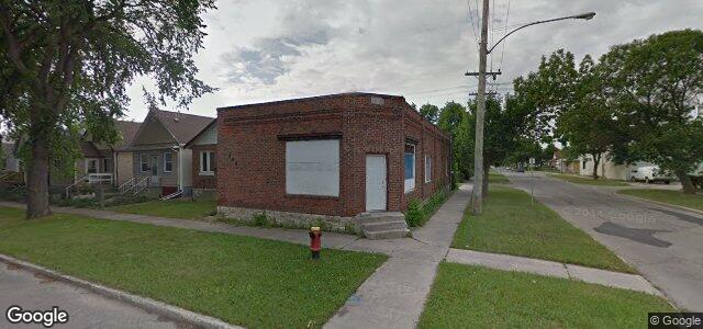 864 Boyd Avenue（加拿大曼尼托巴省溫尼伯市）房屋照片