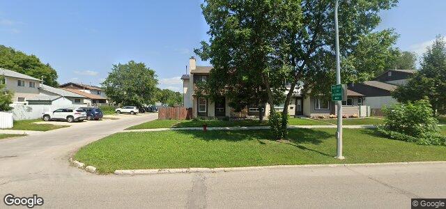 1045 Kildare Avenue E（加拿大曼尼托巴省溫尼伯市）房屋照片