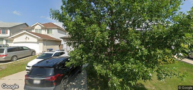 107 Chadwick Crescent（加拿大曼尼托巴省溫尼伯市）房屋照片