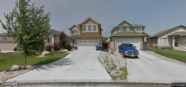 132 Remi Claeys Crescent（加拿大曼尼托巴省溫尼伯市）房屋照片