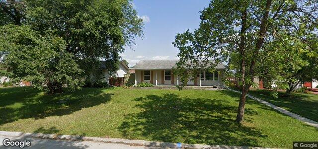 Larawan ng 153 Allenby Crescent sa Winnipeg, Manitoba