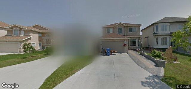 216 Chadwick Crescent（加拿大曼尼托巴省溫尼伯市）房屋照片