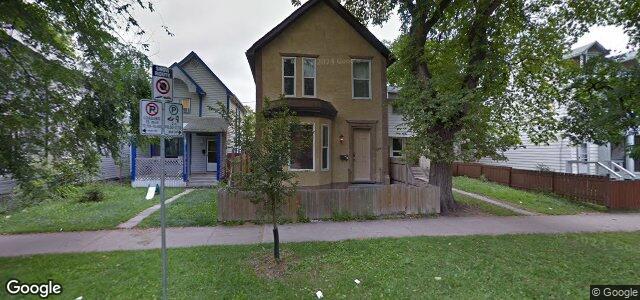 Larawan ng 375 Elgin Avenue sa Winnipeg, Manitoba