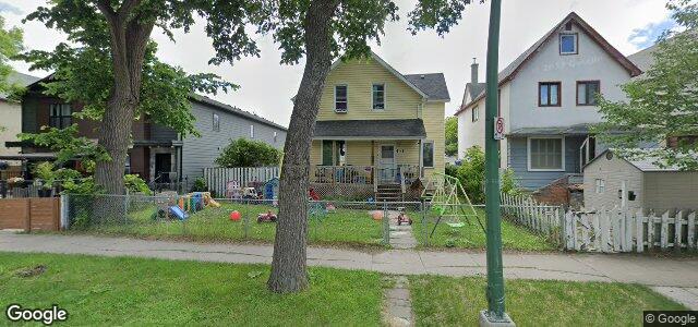 Larawan ng 618 Elgin Avenue sa Winnipeg, Manitoba
