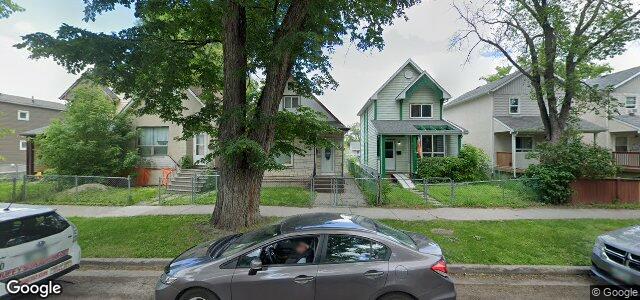 Photo of 629 Elgin Avenue in Winnipeg, Manitoba