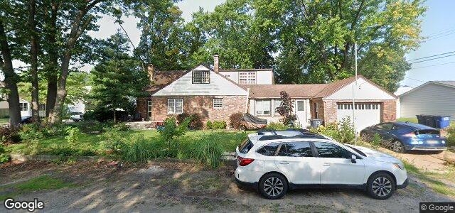 557 Oak Street（加拿大曼尼托巴省溫尼伯市）房屋照片