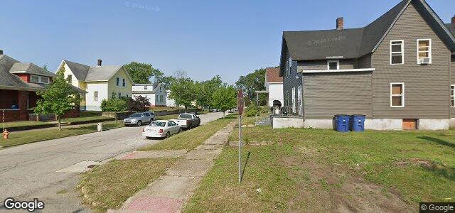 Larawan ng 689 Oak Street sa Winnipeg, Manitoba